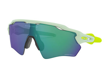 ガラス、子供のスポーツのEyewearの耐衝撃性を循環させている紫外線保護子供 サプライヤー